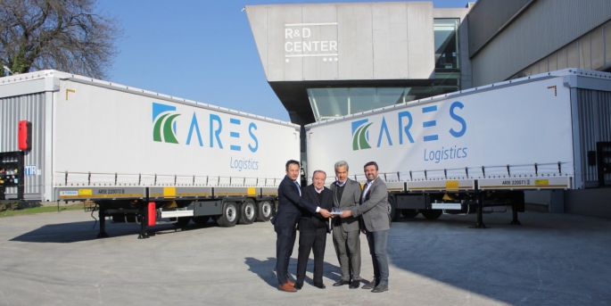 Tırsan; Ares Logistics’e 100 adet Tırsan Tenteli Perdeli Multi Ride teslim etti.