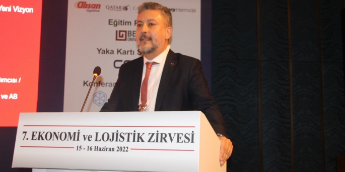 Turhan Özen, hedeflerinin Türkiye’deki toplam kargo pazarını büyütmek olduğunu söyledi.