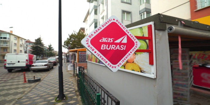 Türkiye’de ilk ve tek olan bu hizmet, tüketiciler için kargo gönderimini daha kolay ve hızlı hale getiriyor.