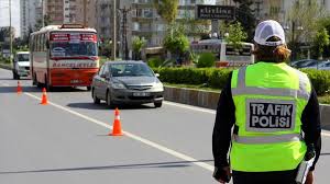 Ülke genelindeki denetimde 300 şehir içi toplu taşıma aracı trafikten men edildi