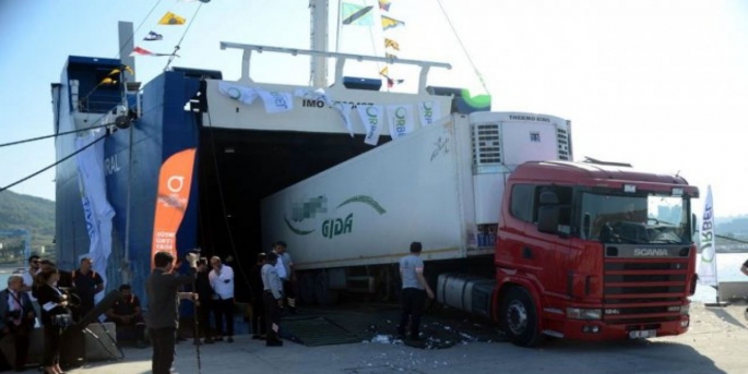 Ünye Limanı, yapılan kapsamlı çalışmaların ardından Ro-Ro gemilerine hizmet vermeye başladı.