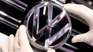 Volkswagen fabrika kararını bir kez daha erteledi