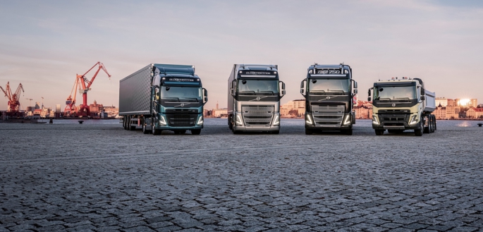 Volvo Trucks, güvenliğe ve verimliliğe odaklanan yeni nesil kamyon serisini sektörün beğenisine sunuyor. 