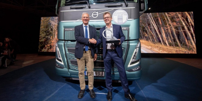 Volvo Trucks’ın FH Electric modeli, 2024 Uluslararası Yılın Kamyonu (IToY) seçildi.