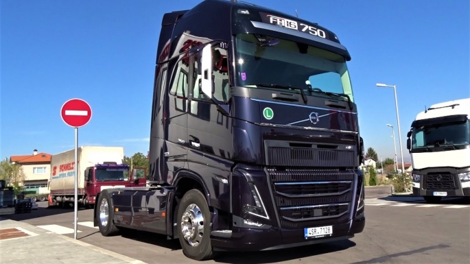 Volvo Trucks, yeni Volvo FH16'nın tanıtımını gerçekleştirdi.