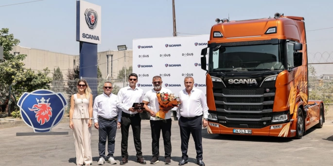 Yalnızca 50 adet üretilen Scania’nın özel serisi “Fire Edition”ın Türkiye’deki ilk sahibi Naifoğlu Holding oldu.