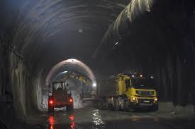 Yeni Zigana Tüneli’nde ışığa 11 kilometre kaldı