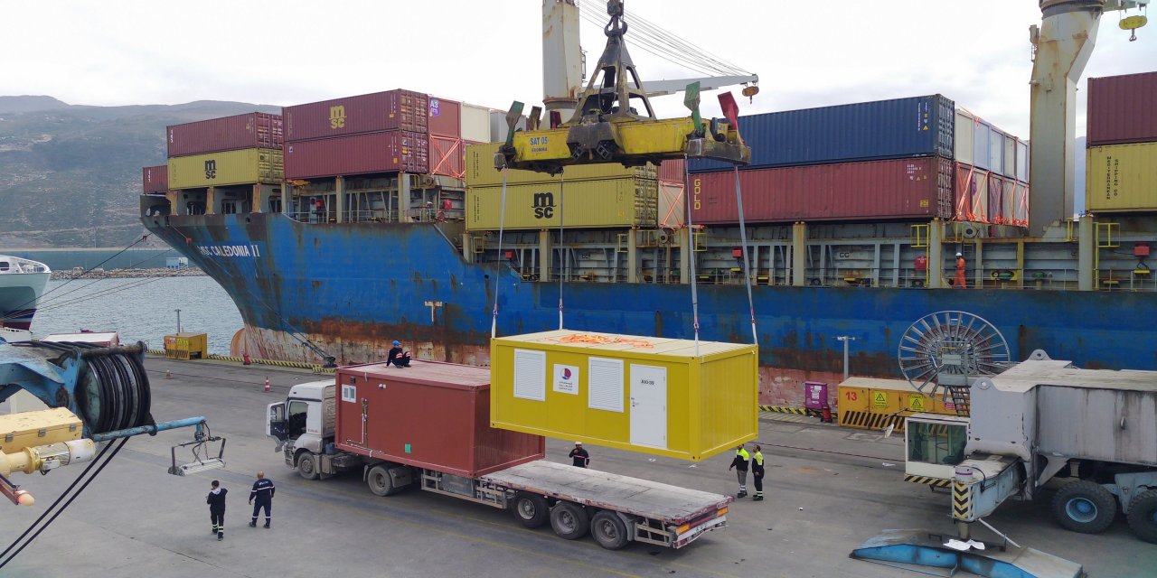 MSC gemisi, Dünya Kupası’ndan gelen konteynerleri İskenderun’a getirdi