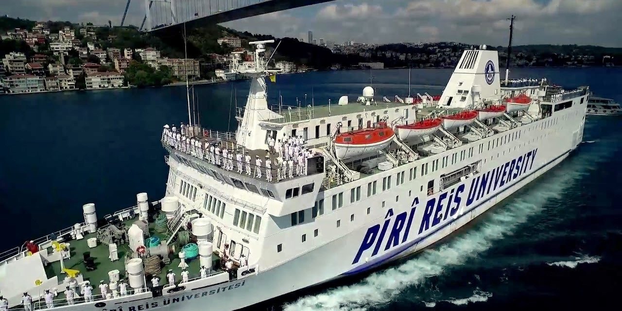Piri Reis Üniversitesi eğitim gemisi satılıyor!