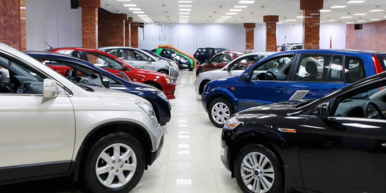 Otomotiv piyasası, 2023'e yeni zamlarla girdi